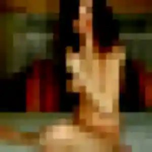 Julie, 19 ans, dispo pour plan cul à Marmagne