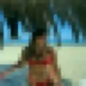 Mona, 22 ans, en ligne à Masseret pour une rencontre coquine