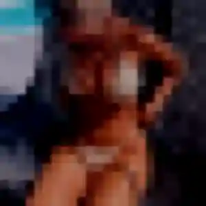 Armelle, 34 ans, en ligne à Maubec pour une rencontre coquine