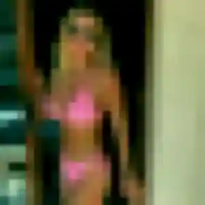 Leana de Mazaye, 32 ans - plan cul discret