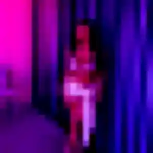 Melanie, fille de 19 ans veut plan cul à Médréac