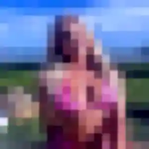 Salome, 25 ans, connectée à Mellac pour une rencontre coquine