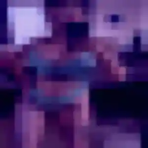Rejoins Lola, 33 ans à Mertzwiller en privé