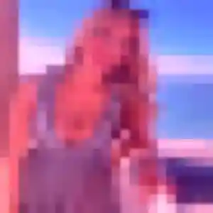 Stella, femme de 32 ans propose plan cul à Meucon