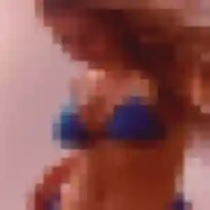 Celeste, femme de 25 ans veut plan cul à Meulan-en-Yvelines