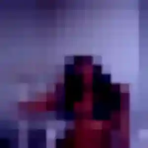 Solene, 21 ans, connectée à Meyras pour une rencontre coquine