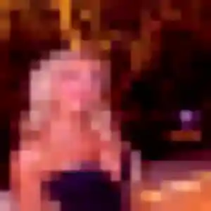 Melanie (19 ans) à Molières propose une rencontre rapidement