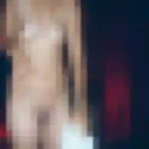 Découvre Salome, 35 ans à Monchy-Humières en privé