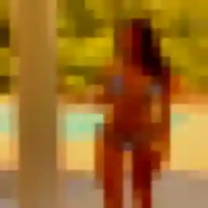 Contacte Naila, 26 ans à Mons en privé