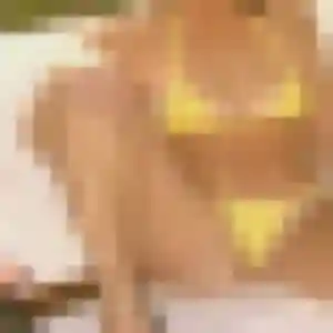 Elodie, 20 ans, connectée à Montagnat pour une rencontre coquine