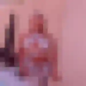 Mia, femme de 29 ans propose plan cul à Montaigu