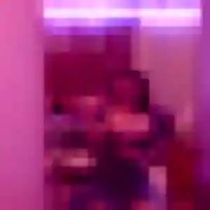Contacte Naya, 33 ans à Montberon en privé