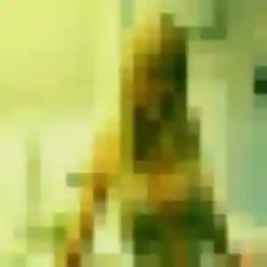Alicia de Montbizot, 27 ans - plan cul discret