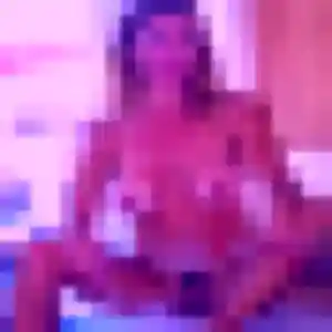 Contacte Lila, 33 ans à Montblanc en privé