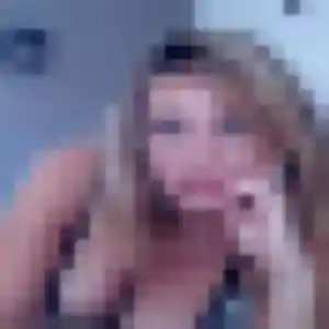 Amandine, 20 ans, cherche un plan cul à Montchenu