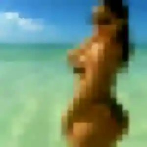 Photo de Zoe à Monteneuf (32 ans) - plan cul discret