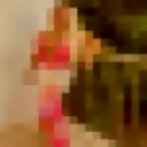 Découvre Anissa, 19 ans à Montpeyroux en privé