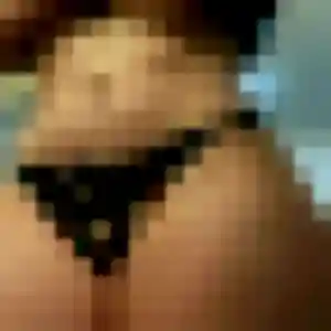 Assia, femme de 34 ans cherche plan cul à Montreuil-le-Gast