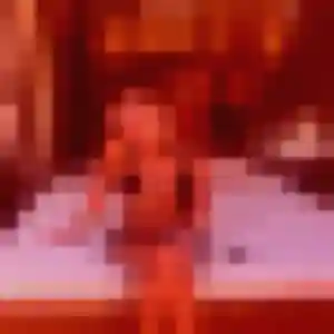 Photo sexy de Stella, 20 ans à Montreuil-sous-Pérouse - plan discret