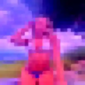 Leana, 21 ans, en ligne à Montreuil-sur-Ille pour une rencontre coquine