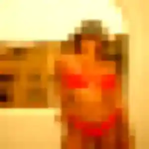 plan cul à Montrond-les-Bains : photo de Yasmine, 21 ans - accès libre