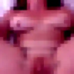Fanny, femme de 21 ans cherche plan cul à Montsalvy