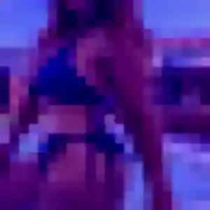 Tessa, femme de 29 ans veut plan cul à Montsecret-Clairefougère