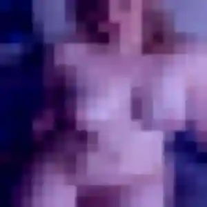 Contacte Elisa, 25 ans à Montval-sur-Loir en privé