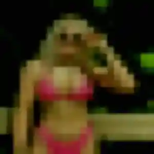 Manon, 32 ans, connectée à Moustiers-Sainte-Marie pour un plan cul