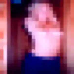 Pauline, 22 ans, connectée à Nancy pour une rencontre coquine