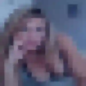 Elina, femme de 34 ans veut plan cul à Nazelles-Négron