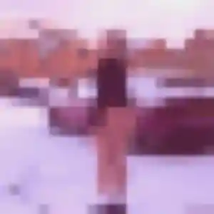 Contacte Romane, 28 ans à Néron en privé