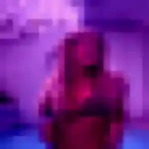 Stella, femme de 19 ans propose plan cul à Nesles-la-Montagne