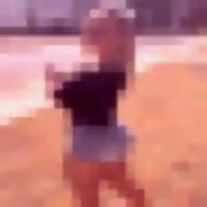 Solene de Neuvic-Entier, 28 ans - plan cul discret