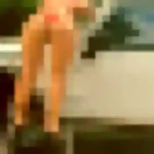 Rencontre Stella, 20 ans à Nogent-le-Phaye en privé