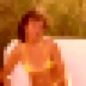 Stella, 22 ans, connectée à Nortkerque pour une rencontre coquine