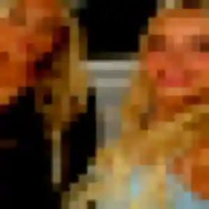 Louna, 19 ans, connectée à Noyers-Saint-Martin pour une rencontre coquine