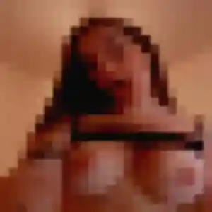 Hana (34 ans) à Oyonnax cherche une rencontre aujourd'hui