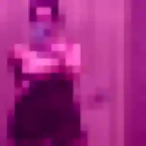 Anais, 19 ans, connectée à Pelousey pour une rencontre coquine