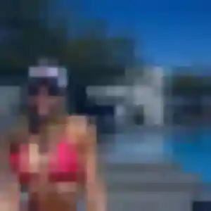 Hana (27 ans) à Périgny propose une rencontre ce soir