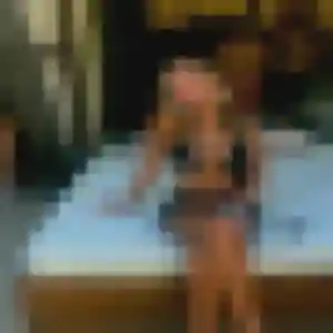 Julie, 19 ans, en ligne à Pernes pour une rencontre coquine