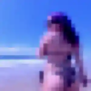 Photo de Clemence à Péroy-les-Gombries (31 ans) - plan cul anonyme