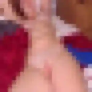 Myla (23 ans) à Petiville propose un plan cul ce soir