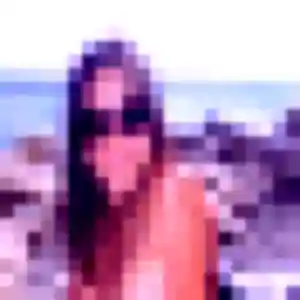 Emilie, 25 ans, en ligne à Pithiviers-le-Vieil pour une rencontre coquine