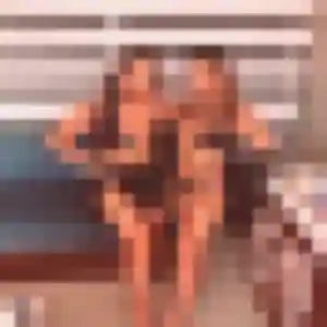Noemi, femme de 22 ans propose plan cul à Plouisy
