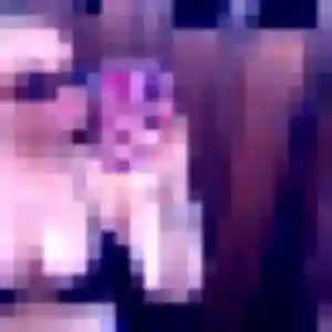 Flore de Pluvigner, 21 ans - plan cul en toute liberté