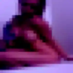 Photo de Lea à Pocé-les-Bois (27 ans) - plan cul discret