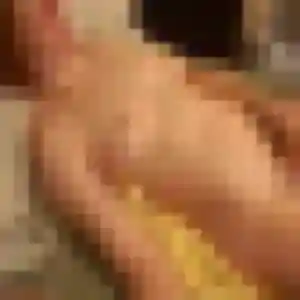 Yara, 21 ans, connectée à Pomerol pour une rencontre coquine