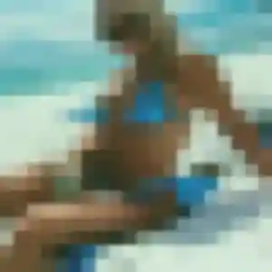 Laura de Pompignac, 22 ans - plan cul discret