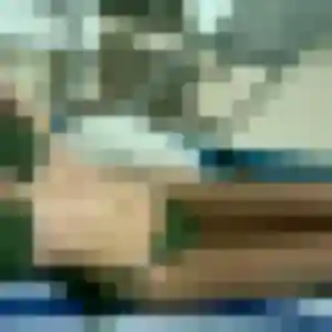 Photo exclusive de Feriel, 20 ans à Préchacq-les-Bains - plan discret